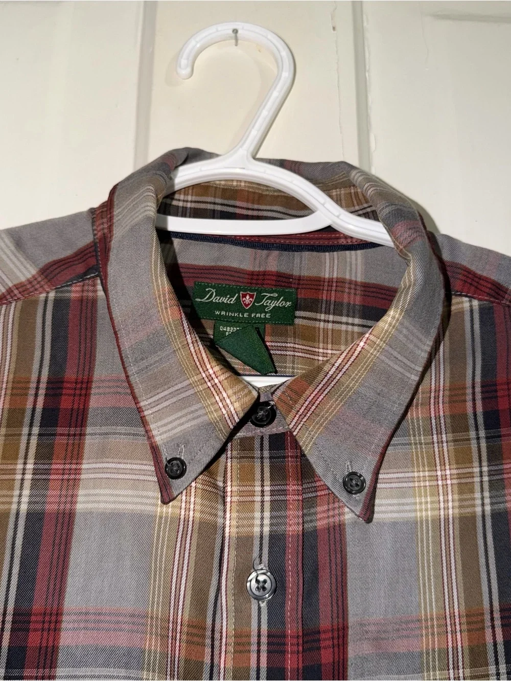 Vintage David Taylor Men's size large Plaid Button-Down Shirt